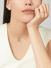 Van Cleef & Arpels Серьги Fleurette Van Cleef & Arpels Серьги Fleurette