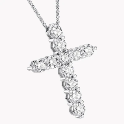 Round Diamond Cross Medium Pendant Graff