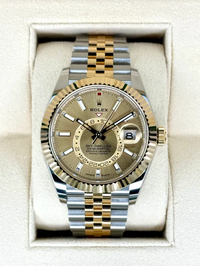 Rolex Sky-Dweller Rolex Sky-Dweller
