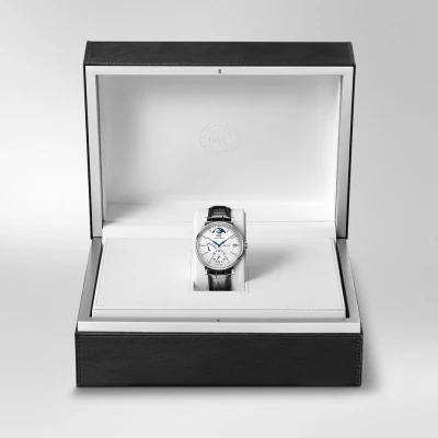 IWC Portofino Hand-Wound Moon Phase Edition «150 Years» IWC Portofino Hand-Wound Moon Phase Edition «150 Years»