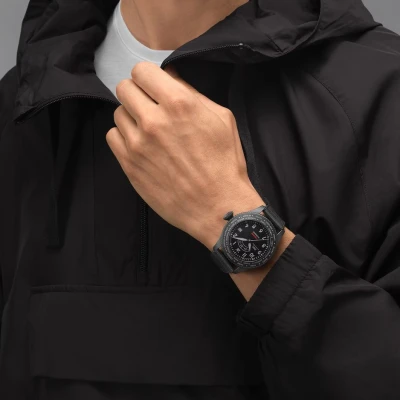 IWC Pilot’s Watch Timezoner TOP GUN Ceratanium® IWC Pilot’s Watch Timezoner TOP GUN Ceratanium®