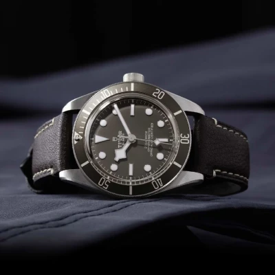 Tudor Black Bay Tudor Black Bay