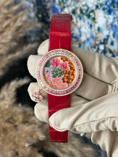 Van Cleef & Arpels Charms Extraordinaire Amour Van Cleef & Arpels Charms Extraordinaire Amour