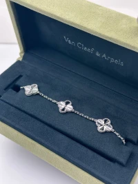 Van Cleef & Arpels Vintage Alhambra Van Cleef & Arpels Vintage Alhambra