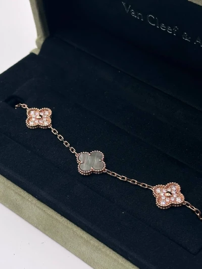 Van Cleef & Arpels Браслет Vintage Alhambra Van Cleef & Arpels Браслет Vintage Alhambra