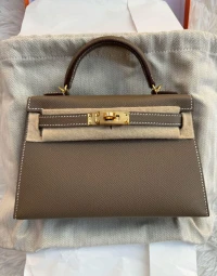 Hermes Kelly 20 etoupe / Epsom / ghw W Hermes Kelly 20 etoupe / Epsom / ghw W